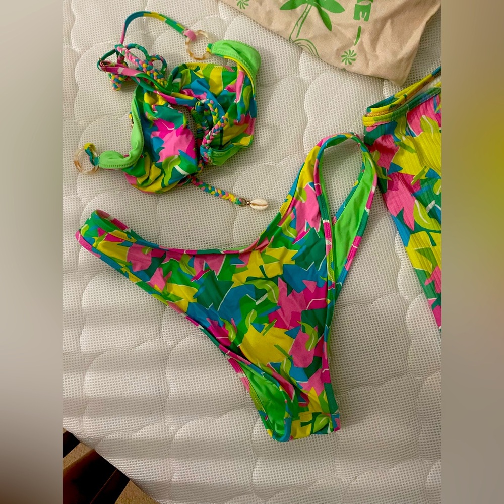 Blackbough Bikini Set - Picture 2 of 2